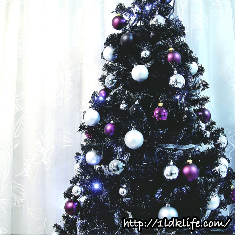 黒いクリスマスツリー